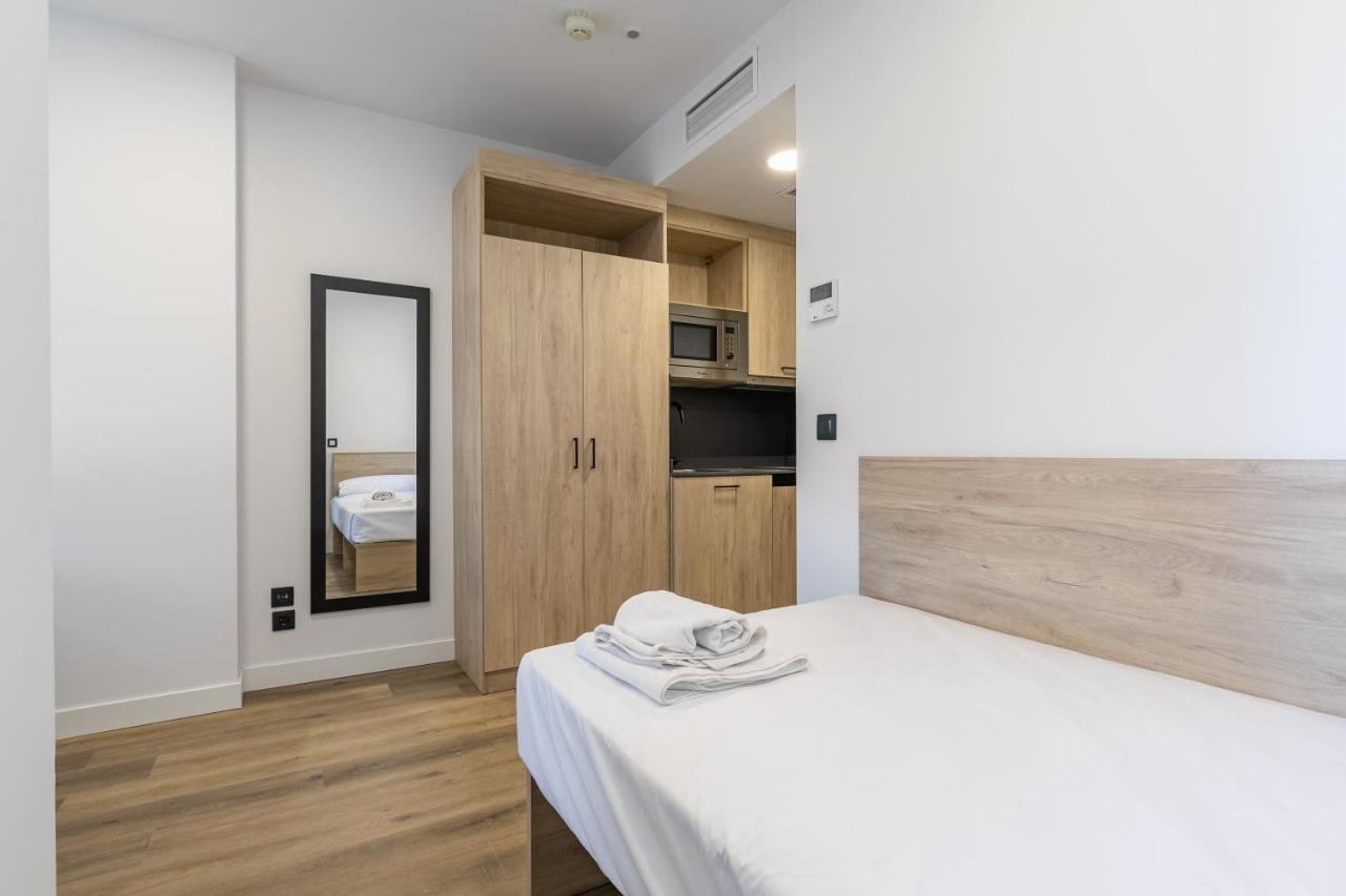 Micampus Xaudaro Student Residence Madrid Exterior foto